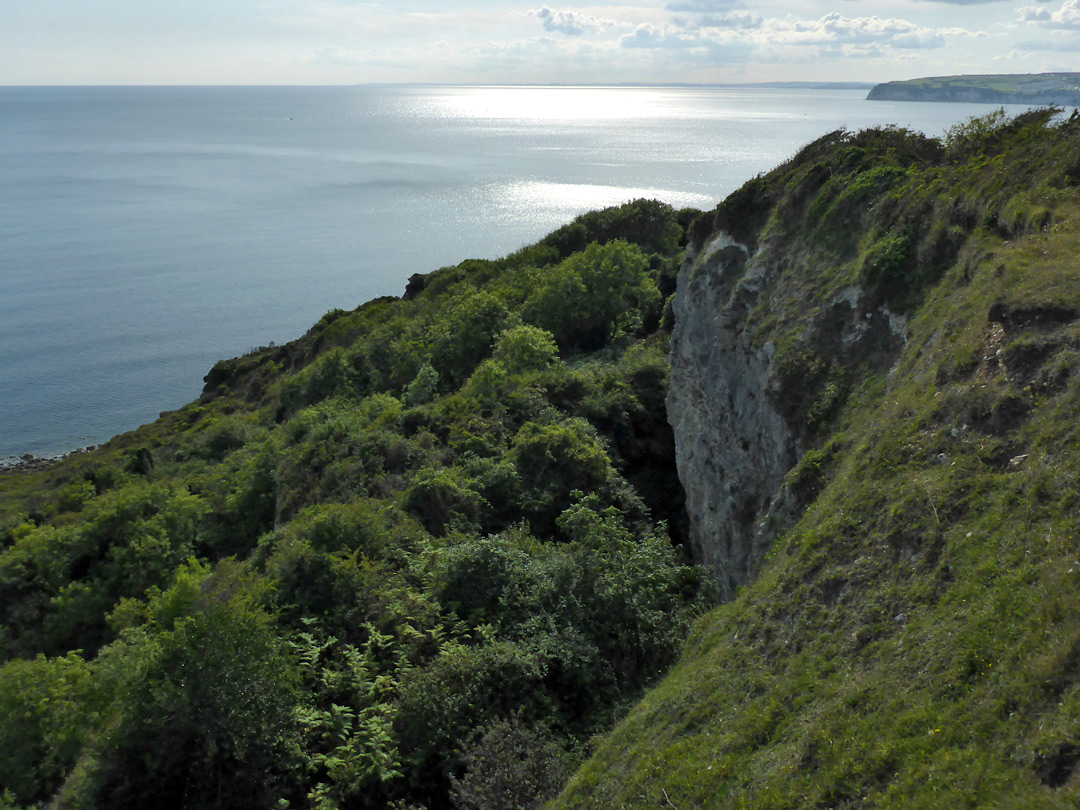 Cliffs west of Goat Island