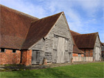 Leigh Court Barn