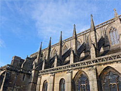 Flying buttresses