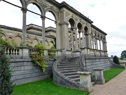 Steps to the conservatory
