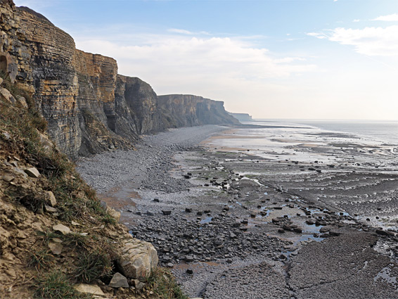 Cliffs to the east