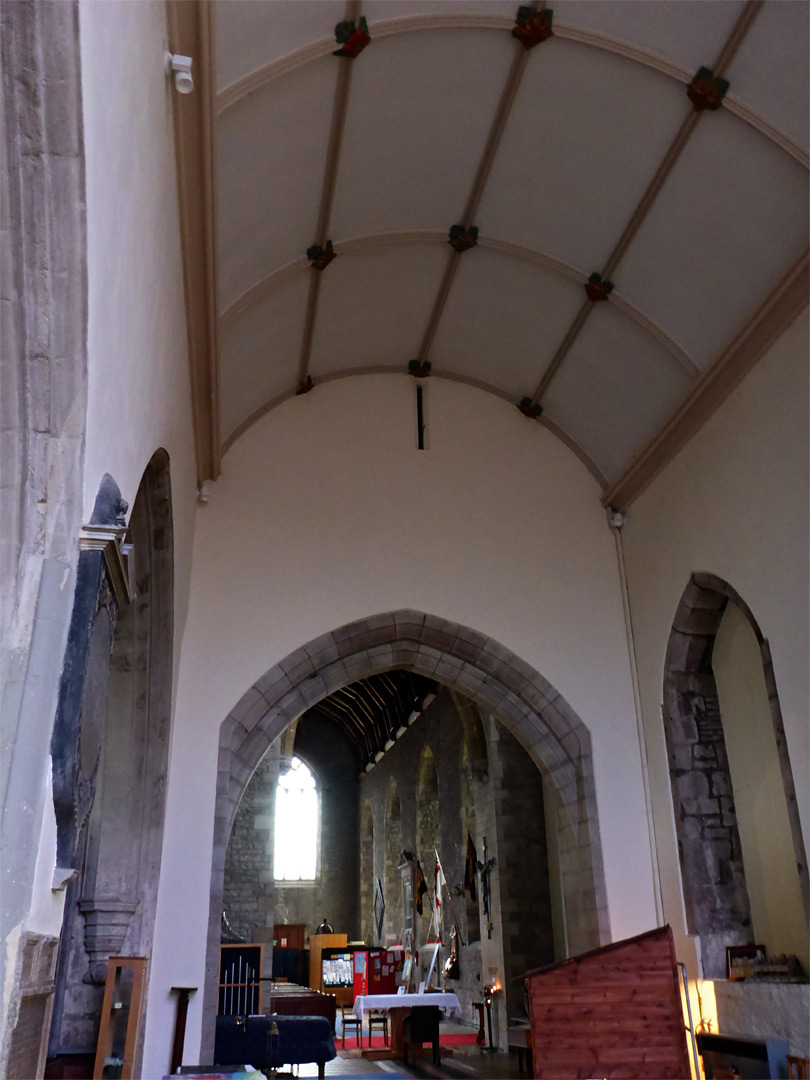 North aisle