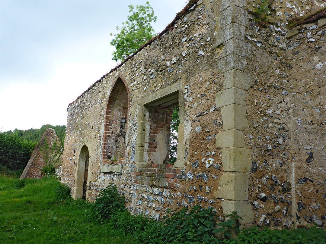 Flint in the walls