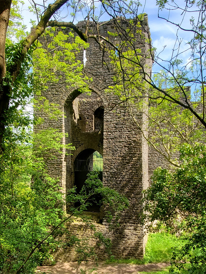 Upper gatehouse