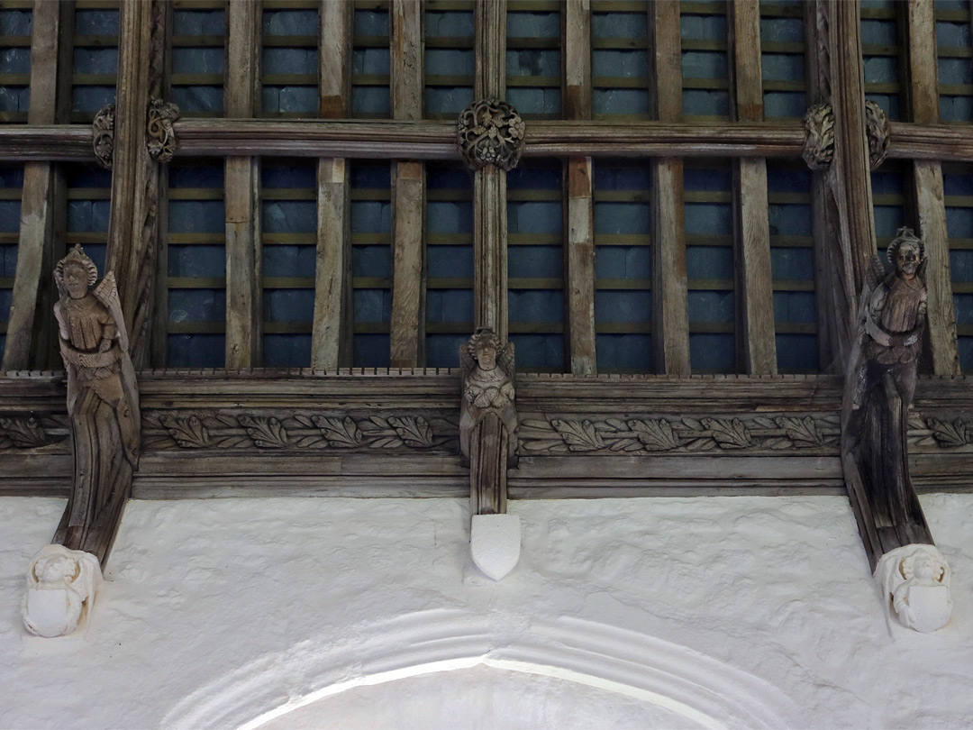 Roof carvings