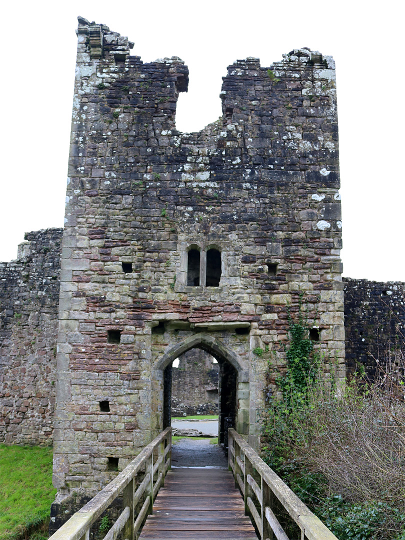 Bridge to the northeast gatehouse