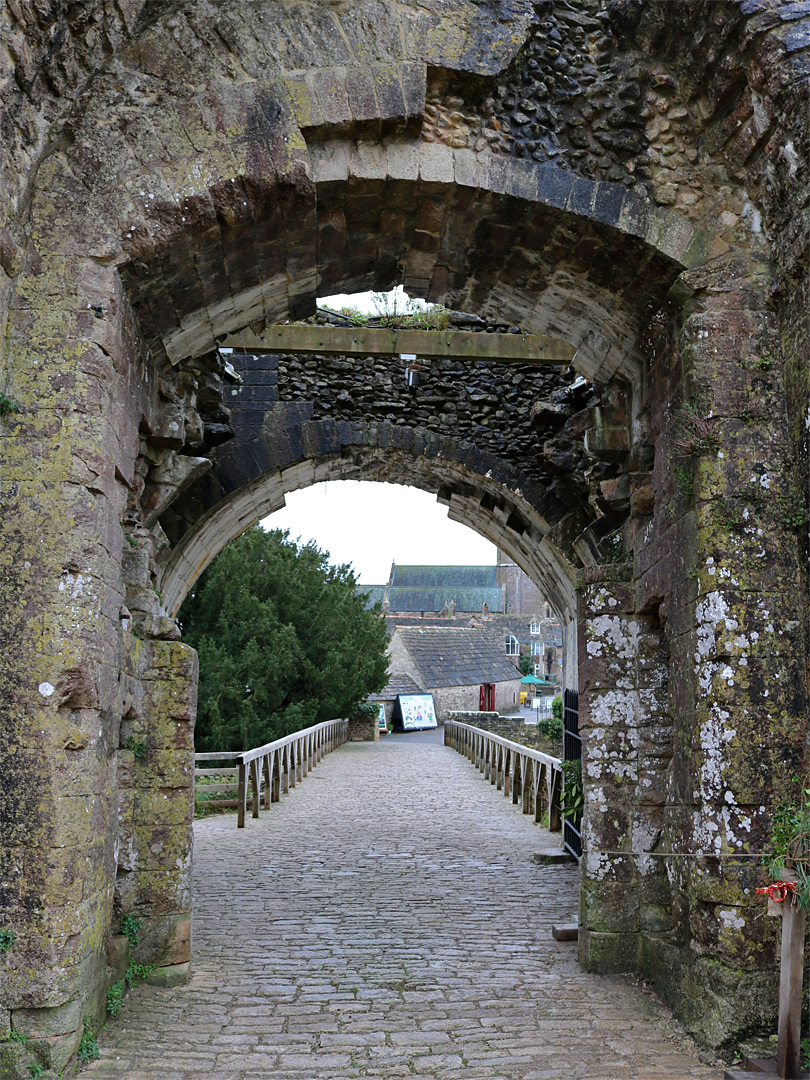 Path to the gatehouse