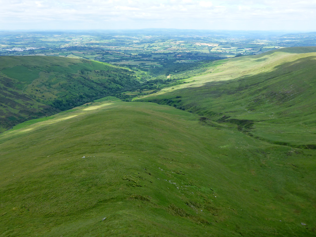 Sloping ridge