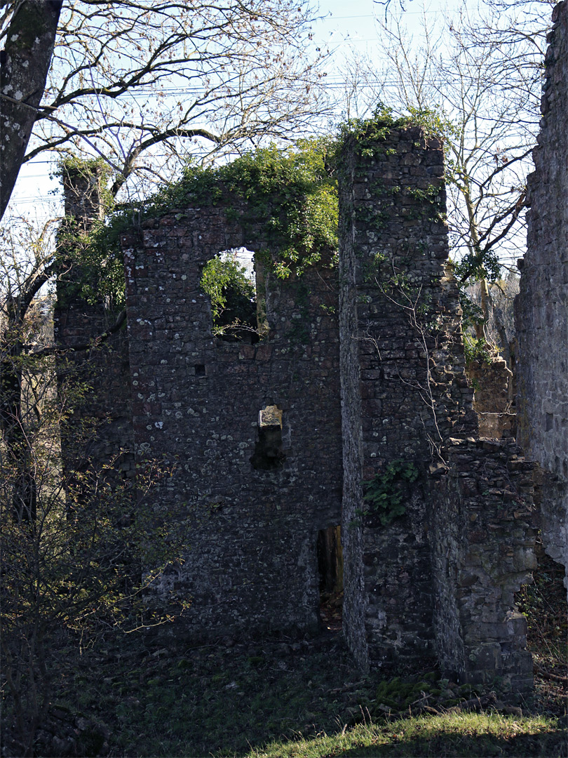 Three storey walls