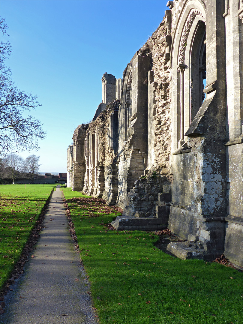 Path past the presbytery