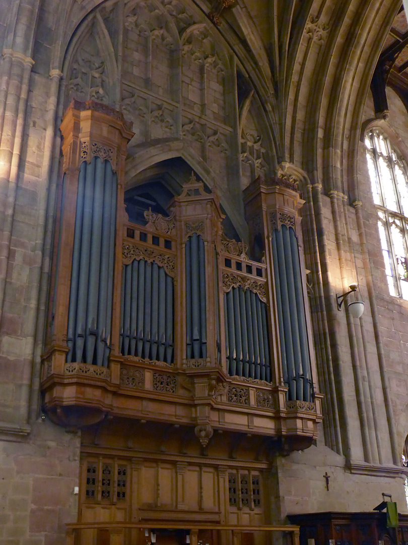 Pipe organ