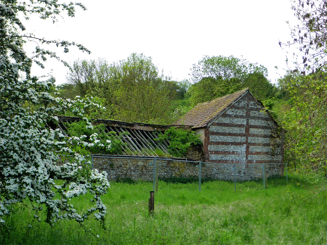 Lodge Lower Barn