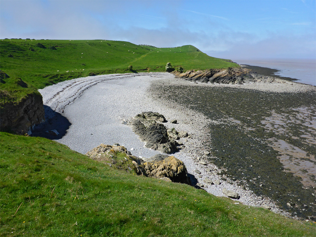 Semi-circular bay