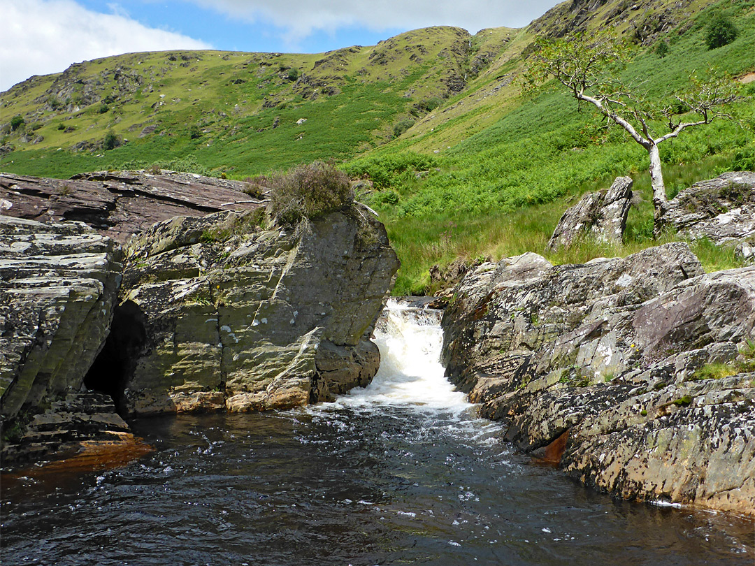 Narrow channel