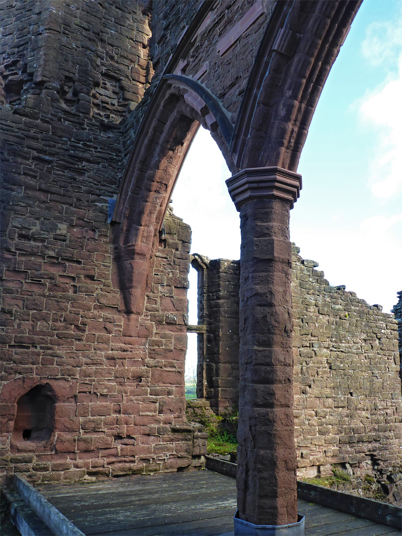 Arch of the north range