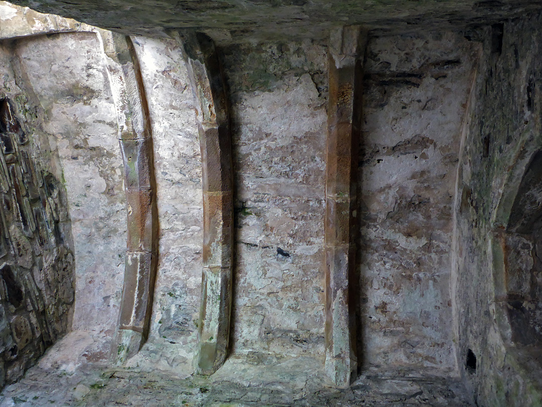 Barrel vault