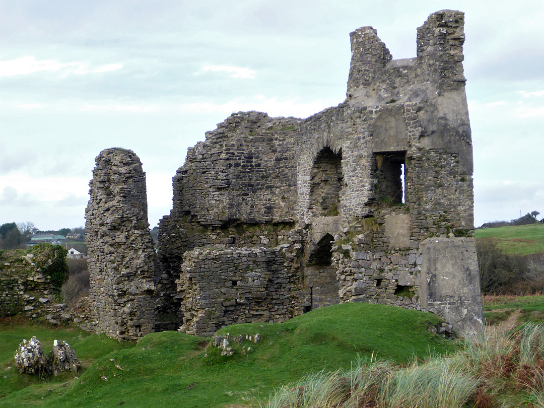 Gatehouse walls