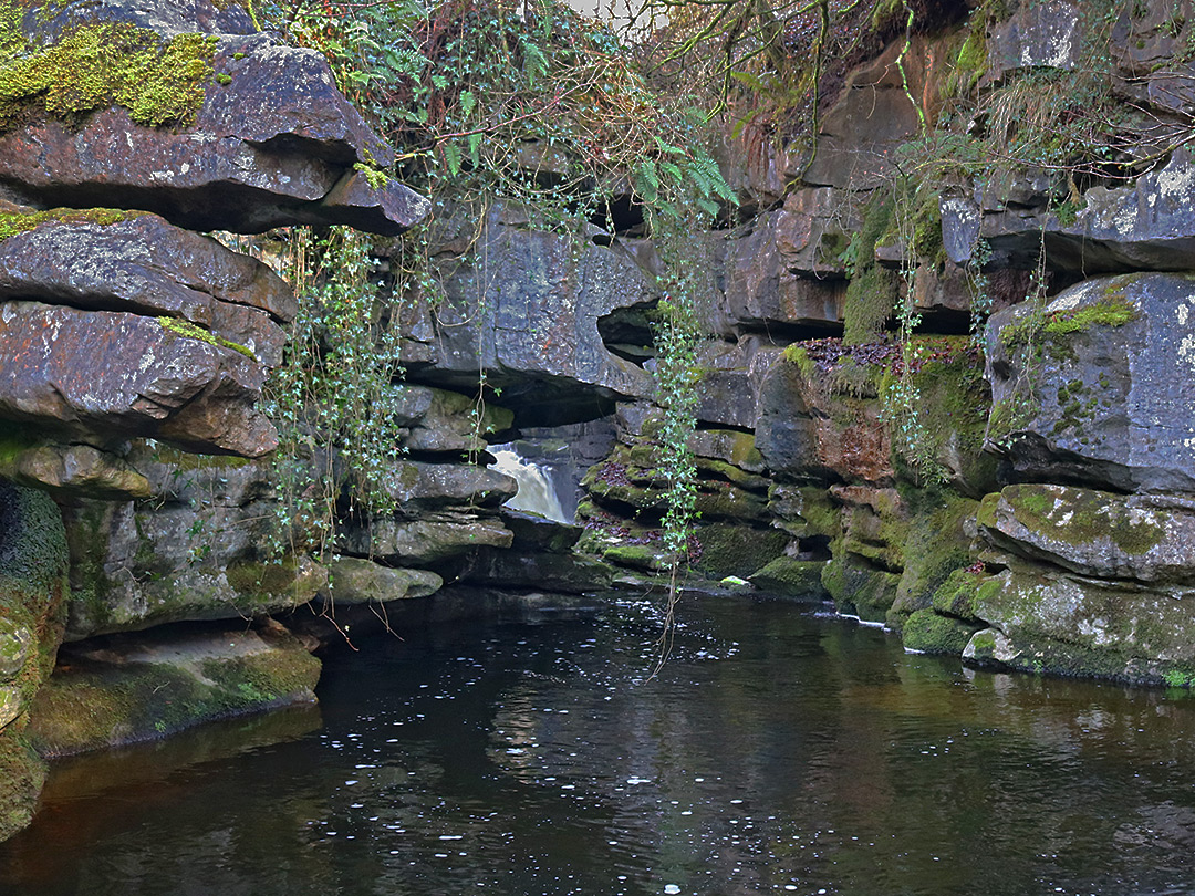 Narrows below Pontsarn