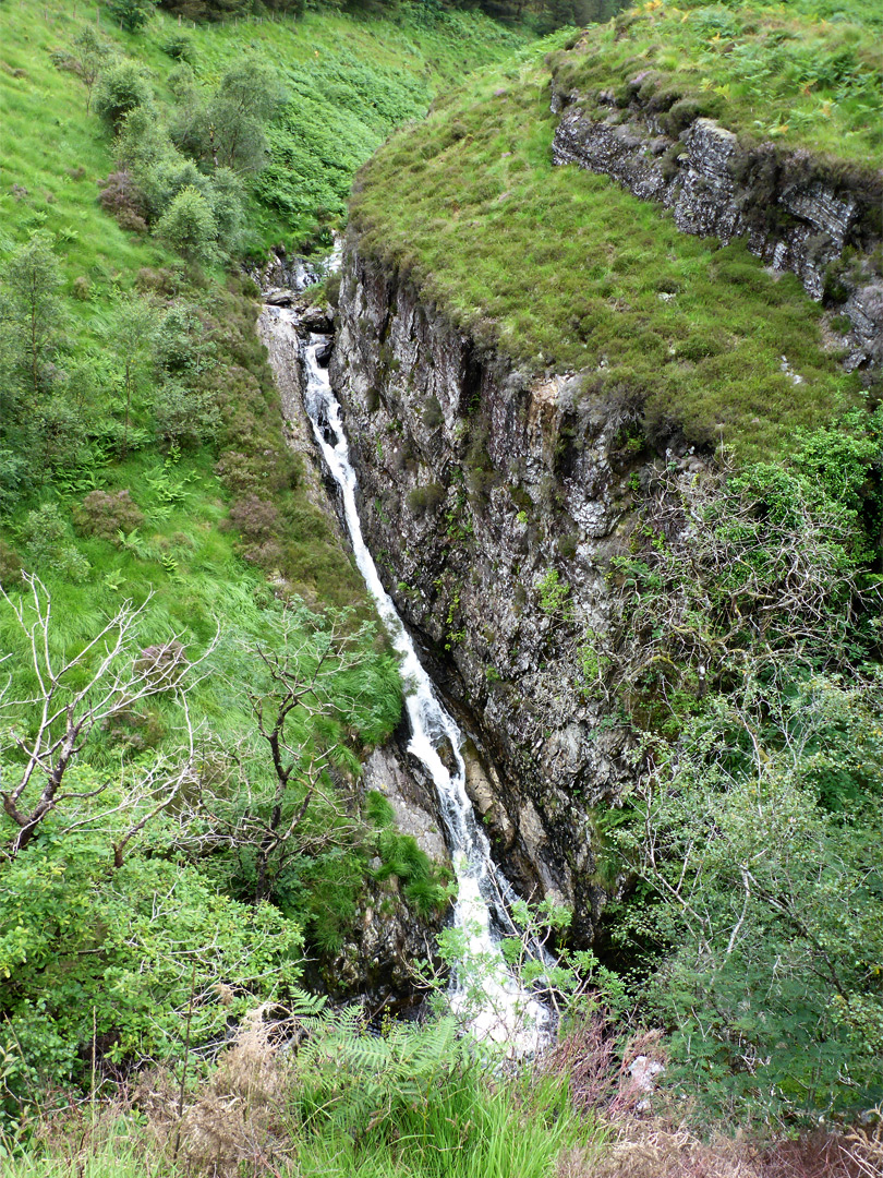 Long cascade