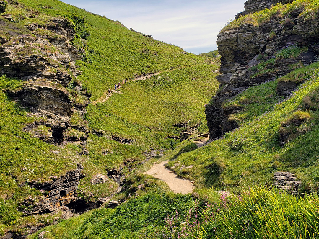 Valley path