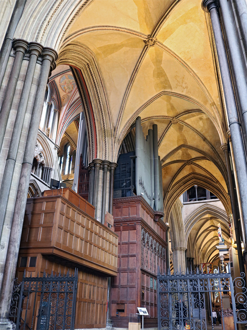 South choir aisle