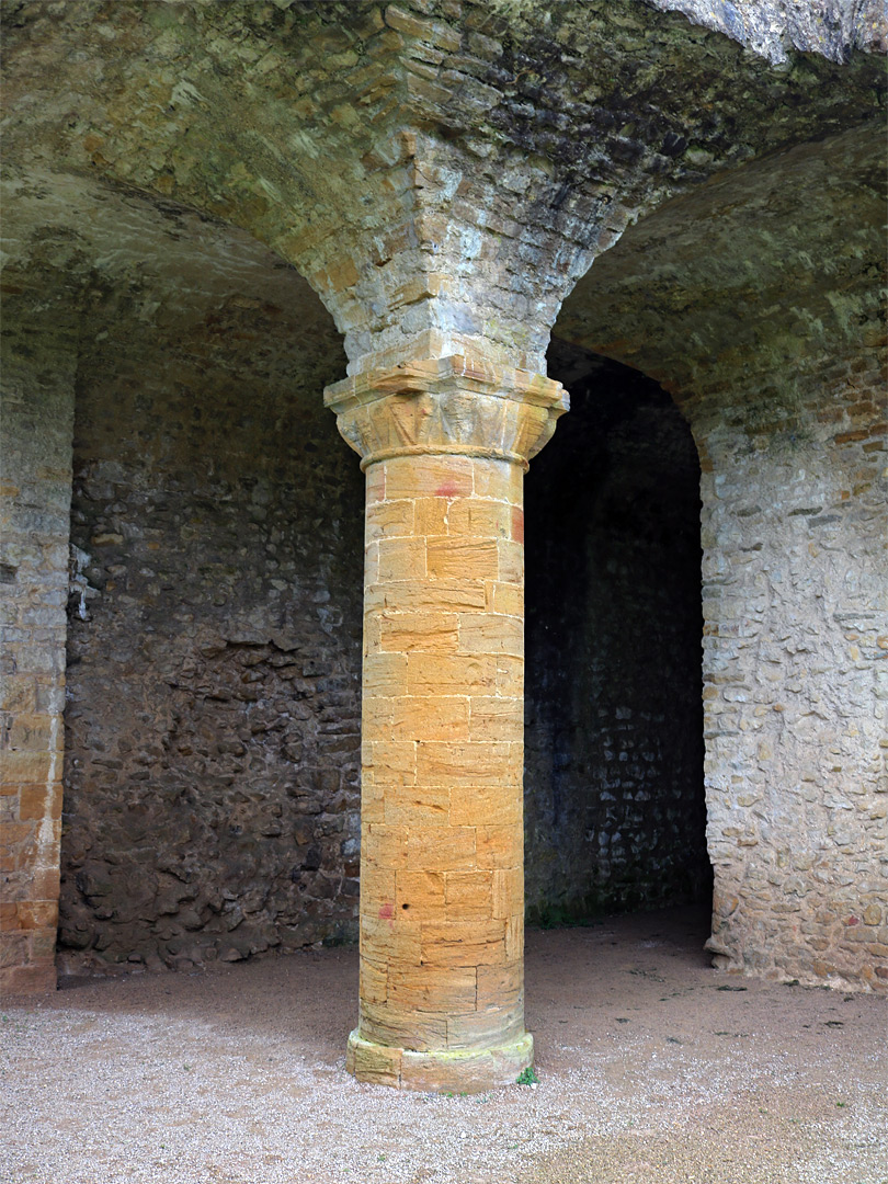 Pillar