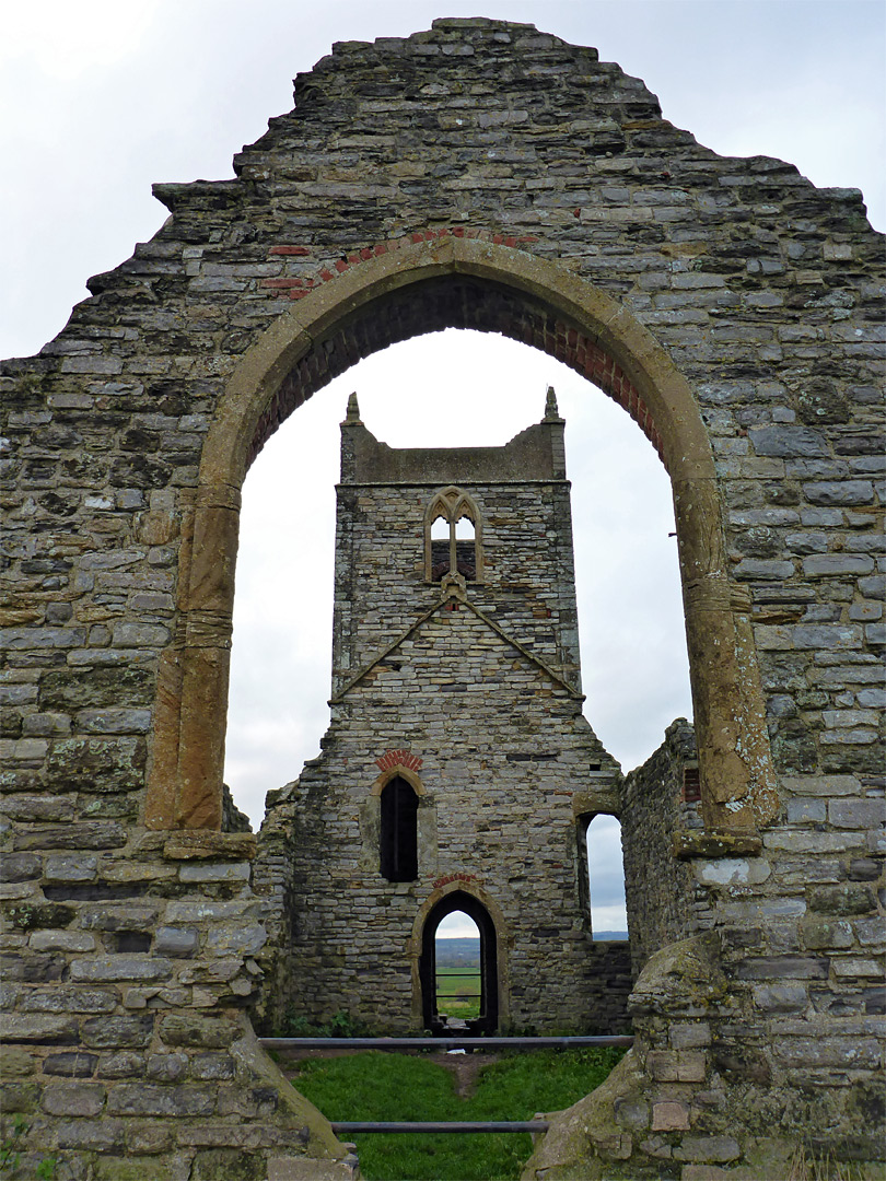 Arch window