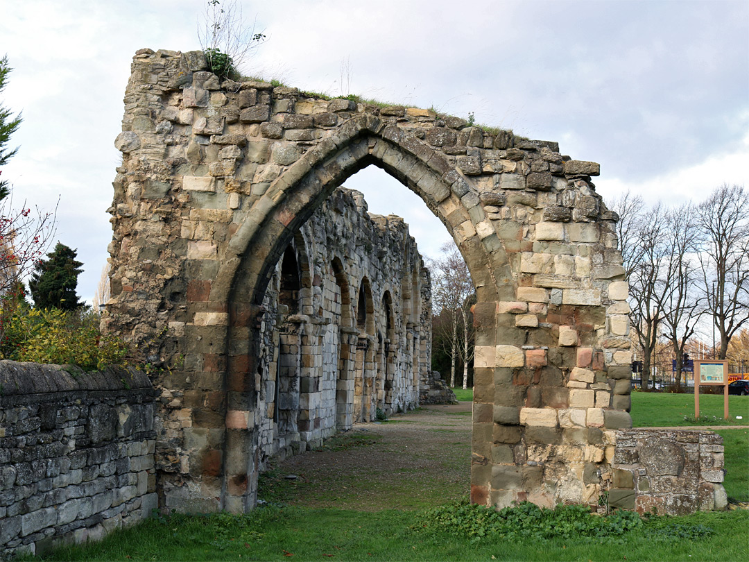 Pointed arch