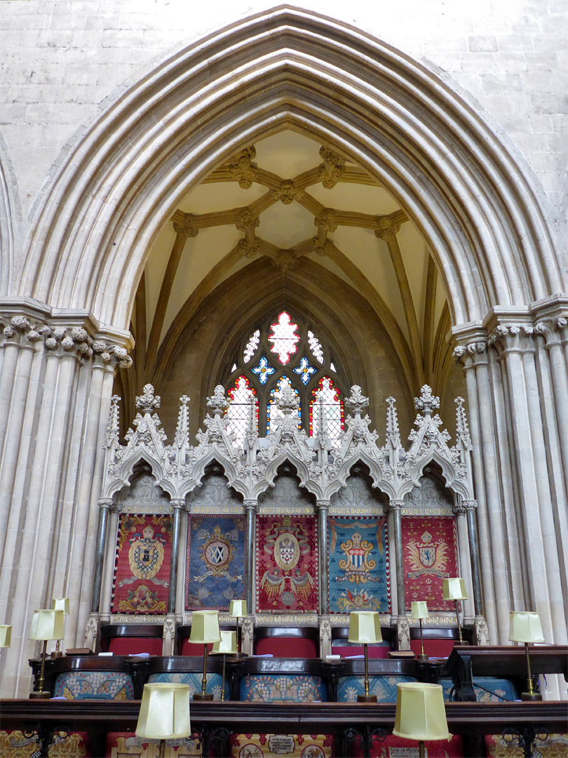 Embroideries in the choir