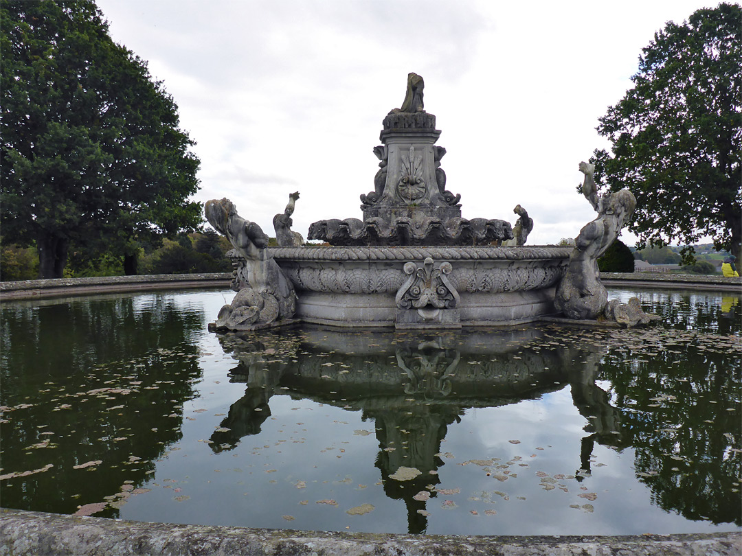 Flora fountain