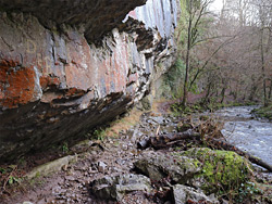 Overhanging rocks