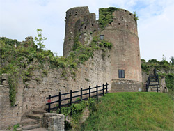 Steps to the keep