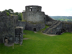 Steps to the keep