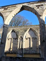 Nave arch