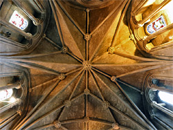 Lierne vaulting