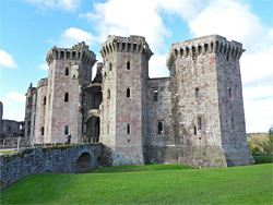 Gatehouse and closet tower