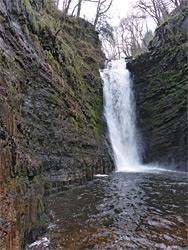 Cliffs beside Sgwd Einionm Gam