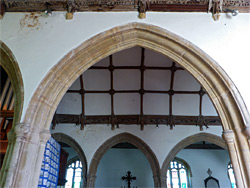 Nave arch