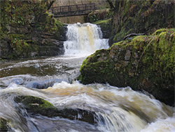 Sychryd Falls