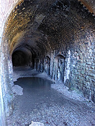 Pool in the tunnel