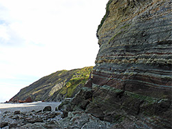 Thin-layered cliff