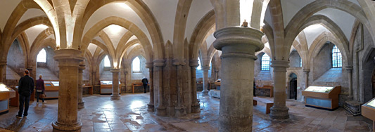 Vaulting in the undercroft