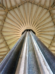 Column in the chapter house