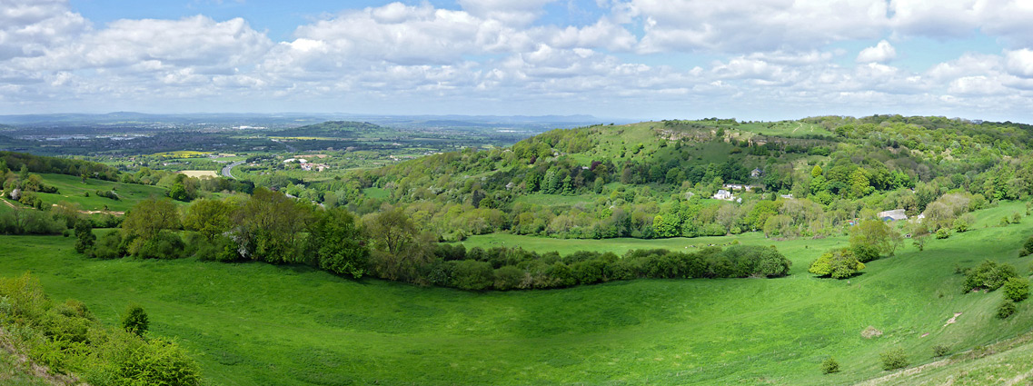 Wide bend along the River Wye