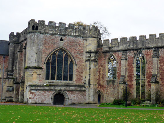 Chapel and great hall