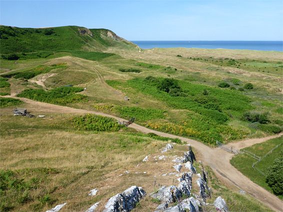 Cwm Ivy Tor