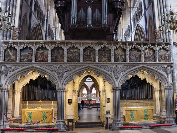 The pulpitum, below the organ