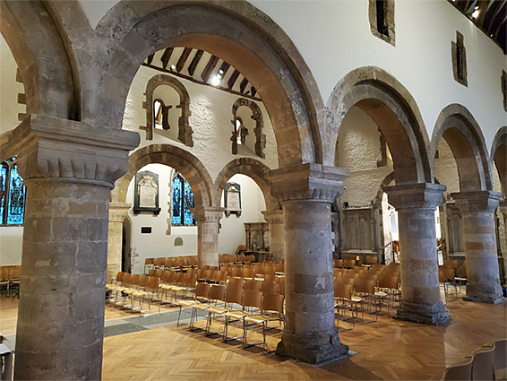 Columns in the nave