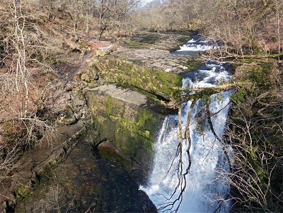 Sgwd Clun Gwyn, Fall of the White Meadow