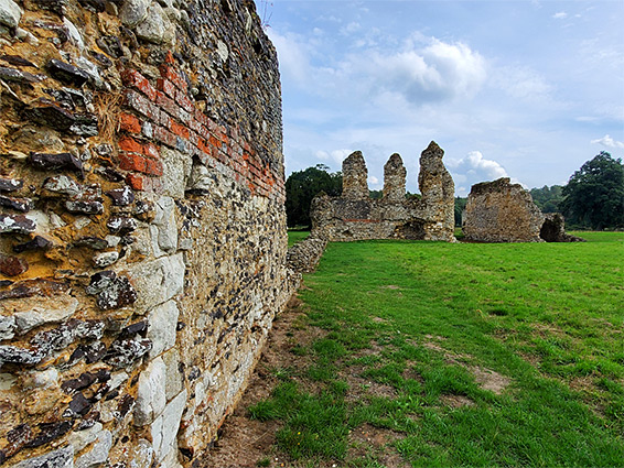 South wall of the nave